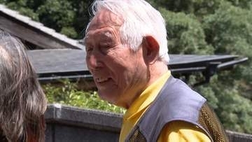 急勾配の坂道にある住宅街の事情　高齢住民を支援する87歳の男性「本当はここいらで引いて委譲していきたいけれど…」福岡県北九州市