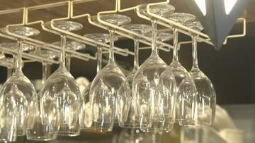 バーで客と従業員が”イッキ飲みじゃんけん”→泥酔した20代女性従業員をビル屋上に連れ出し性的暴行か　バー経営の28歳男を逮捕