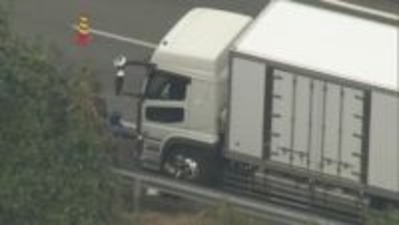 九州道（下り）でトラックに男性はねられ死亡　福岡・久留米IC～広川IC　通行止め