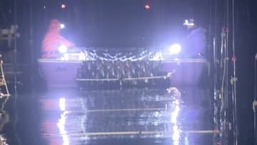 「黒くていいノリがとれた」　柔らかくておいしい　特産・「福岡有明のり」　初摘み