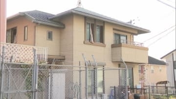 ２階建て住宅の焼け跡から81歳男性の遺体見つかる　ドアが開かないよう内側から細工された形跡