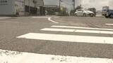 「横断歩道を渡っていた76歳女性が軽乗用車にはねられ意識不明　｢発見が遅れた｣車を運転していた52歳女性から事情聴取」の画像1