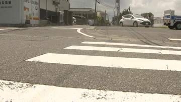 横断歩道を渡っていた76歳女性が軽乗用車にはねられ意識不明　｢発見が遅れた｣車を運転していた52歳女性から事情聴取