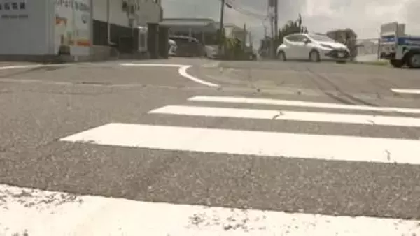 横断歩道を渡っていた76歳女性が軽乗用車にはねられ意識不明　｢発見が遅れた｣車を運転していた52歳女性から事情聴取