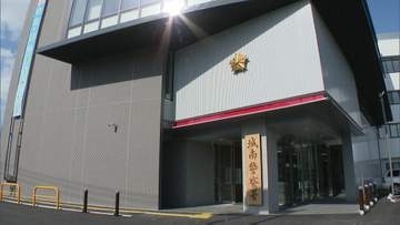 「捕まえられたくなかった」缶ビールを盗んだうえ取り押さえようとした従業員の手をかんだ疑い　無職の男(61)逮捕