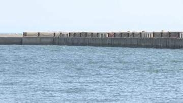 「死体のようなものが浮いている」深夜に釣り人が通報　岸壁近くの海で高齢とみられる女性の遺体を発見　北九州市若松区