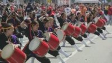 「にぎやかで楽しい」博多どんたく港まつり　晴天の2日目　「総おどり」でフィナーレへ　福岡