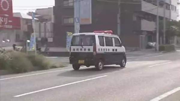 「頭蓋骨を発見した」山の中で人骨のようなもの６点見つかる　周辺には衣服も　警察が周辺を捜索