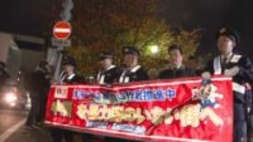 夜の中洲で「客引きは許さないぞ」年末年始は防犯意識高めて･･･警察などがパレード