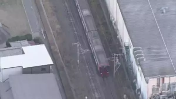 「ホームから人が飛び降りた。列車は通過済み」JR鹿児島線で人身事故　性別不明の1人が死亡　博多駅～遠賀川駅は運転見合わせ