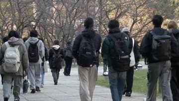 学生マンションは”合格前予約””自動調理鍋にロボット掃除機”・・・春から大学生！新生活の最新トレンドは？