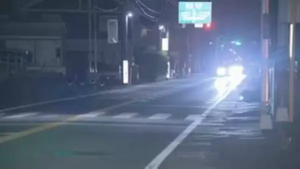 レッカー車を待っていた男性(79)車にはねられ意識不明　福岡県久留米市の国道