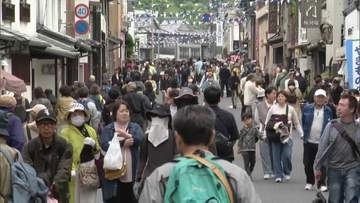 GW初日　有田陶器市始まる　約400店舗　5月5日までに100万人の人出の見込み