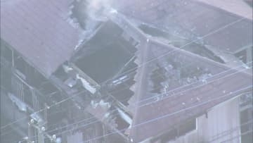 全焼した住宅から見つかった性別不明の遺体　居住者の47歳無職の女性と判明　119番通報後に一酸化炭素中毒で死亡　福岡･宇美