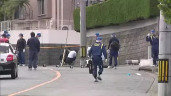 父親殺害容疑の４３歳の息子　母親を胸や背中を包丁で刺し殺害しようとした疑いで再逮捕