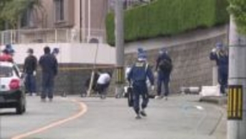 父親殺害容疑の４３歳の息子　母親を胸や背中を包丁で刺し殺害しようとした疑いで再逮捕