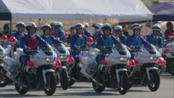 「迫力あってかっこよかった」白バイの運転技能大会　警察官６０人が腕を競う　幅２０センチの一本橋の走行も　福岡県警