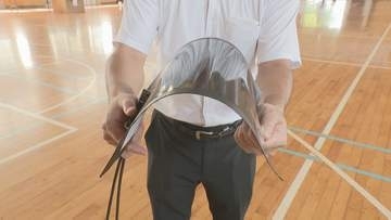 ペロブスカイト太陽電池の普及に向け福岡市で見学会　フィルムのような薄さと柔軟性