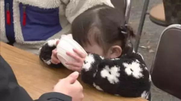 ”赤い色は邪気を払う”無病息災願い小倉城で「おしるこ会」　福岡県北九州市