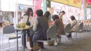 国際電話のブロックなど詐欺被害防止に特設ブース　福岡市のスーパー