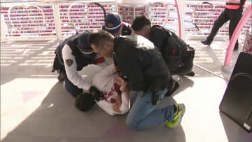 「万が一の事態に備えたい」”刃物を持った男が無差別殺傷事件”想定し福岡タワーで対処訓練