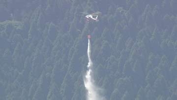 福岡･久留米市耳納連山の山林火災は鎮火のめど立たず　20日朝からヘリコプターと地上から消火活動
