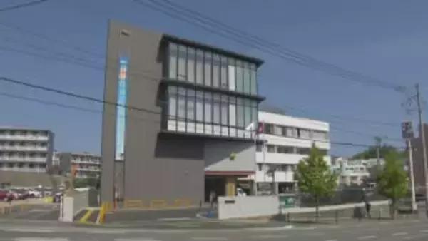 バス待ちの20歳女性の胸をいきなりわしづかみにしたか　64歳無職の男逮捕　「逮捕される理由が分かりません」