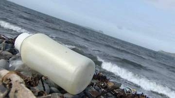 「現状を見てほしい」日本の渚100選「波戸岬」の真実　きれいなはずの海に・・・　海洋プラスチックごみの現実伝える施設がオープン