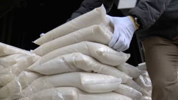 「助かる」「めちゃくちゃありがたい」地元産の新米5キロ　全町民に配布　福岡県筑前町