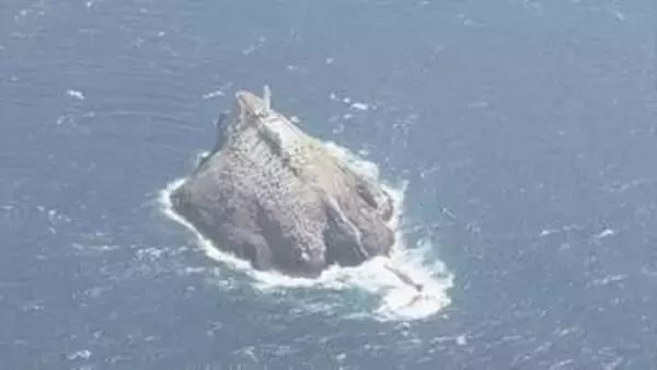 「磯から人が転落している」釣り中の男性が海中転落し死亡　糸島市