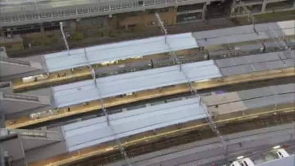 特急列車内でモバイルバッテリーから煙