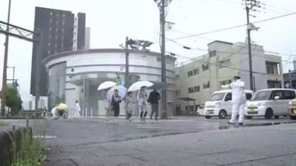 《新学期始まる》通学路では雨の中見守り活動【高知】