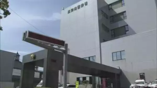 警察官をカッターで切りつける　公園でリュックサックを盗みさらに犯行　事後強盗の疑いで50代の男を逮捕【高知】