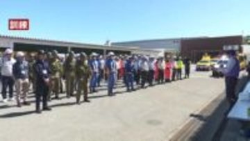 南海トラフ地震を想定 高知自動車道・南国インターチェンジで道路の早期復旧をはかる訓練【高知】