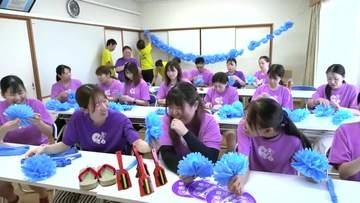 《よさこい祭り近づく》万々商店街で初の花メダルづくり【高知】