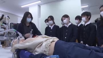 《医療の現場を身近に》子供たちが附属病院の施設見学 薬剤師の仕事体験も【高知】