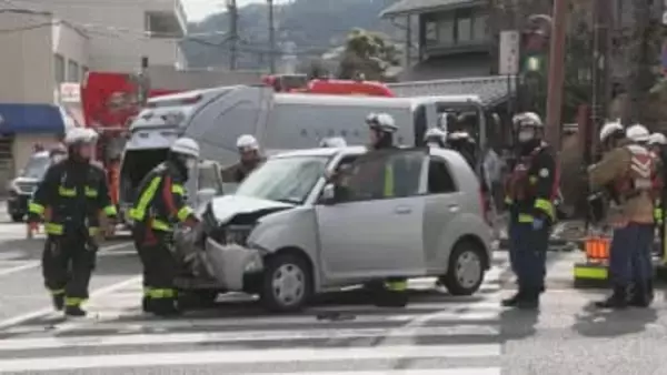 ごみ収集車と軽自動車が衝突 運転していた男性2人けが【高知】