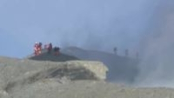 阿蘇ヘリ事故から3週間　火口縁を調査した消防・火山専門家ら「想像以上に厳しい」　捜索方針を再協議へ　熊本