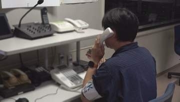 【続報】「男は店の外で駆け付けた警察官に囲まれた」コンビニ経営者に電話取材　"刃物男"に警察官が発砲