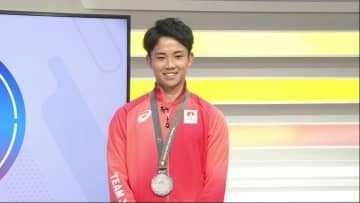 『手話で国歌斉唱』どうやってタイミングを合わせるの？　音に頼らないデフリンピック サッカー銀・湯野琉世選手に聞く「試合の裏側」