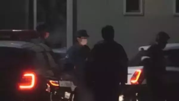 就寝中、突然襲われたか 同居人に包丁で刺され119番通報　殺人未遂容疑で20代男を現行犯逮捕　熊本市東区鹿帰瀬町