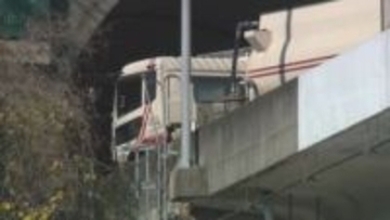 「追突事故です。何台が絡んでいるかわかりません」九州自動車道で8台事故 5人けが　トラックがトンネル塞ぎ八代JCT～人吉IC間で通行止め　熊本（18日午後3時50分）