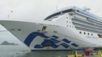 ラウンジや劇場、最上階のプール…豪華クルーズ船「コーラル・プリンセス」　熊本・八代港にやってきた！