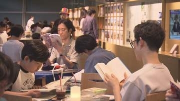 大人にも良質な読書時間を、安藤忠雄さん設計「こども本の森 松山」で夜間の特別開放イベント