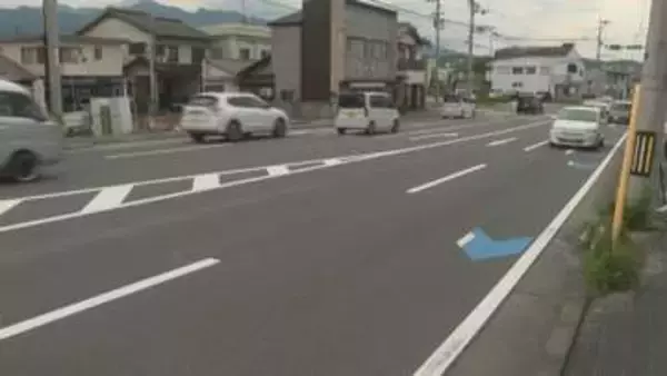 新居浜市の県道で路上にいた高齢男性が軽乗用車にはねられ死亡 警察が身元確認を進める