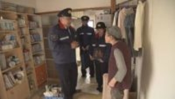 「春の火災予防運動」消防職員がひとり暮らしの高齢者宅を訪問、火気の使用状況や火災報知器を点検【愛媛】