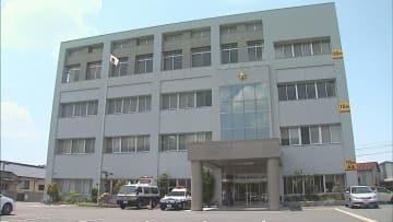 軽自動車が後ろからはねる　散歩中の女性が死亡【愛媛】