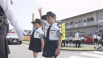 「時間にゆとりをもって」きょうから春の全国交通安全運動、園児たちが交通ルール学ぶ