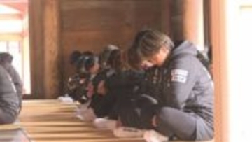 「J1昇格に向けて」FC今治のメンバーが大山祇神社で絵馬を奉納 シーズンの必勝祈願