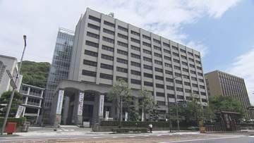 「感情の高ぶりが抑えられなかった」　指導中の児童を転倒させ大けが負わせる　小学校の40代男性教員を減給の懲戒処分　愛媛県教委